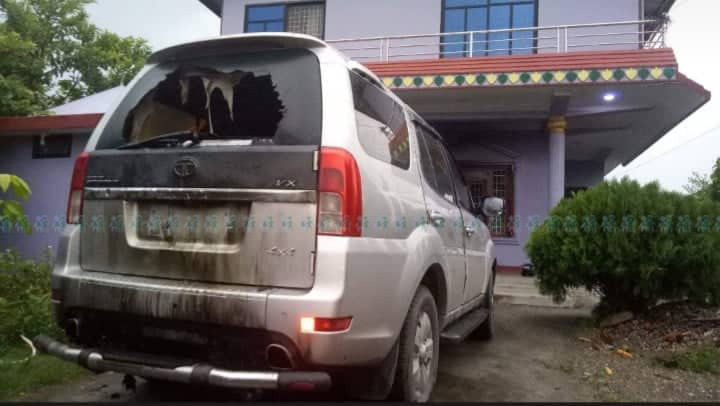 प्रमुख सचेतक ढकालको घरमा पेट्रोल बम प्रहार